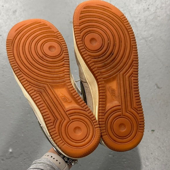 Nike airforce 1 grey metallic sneaker - Picture 3 of 6